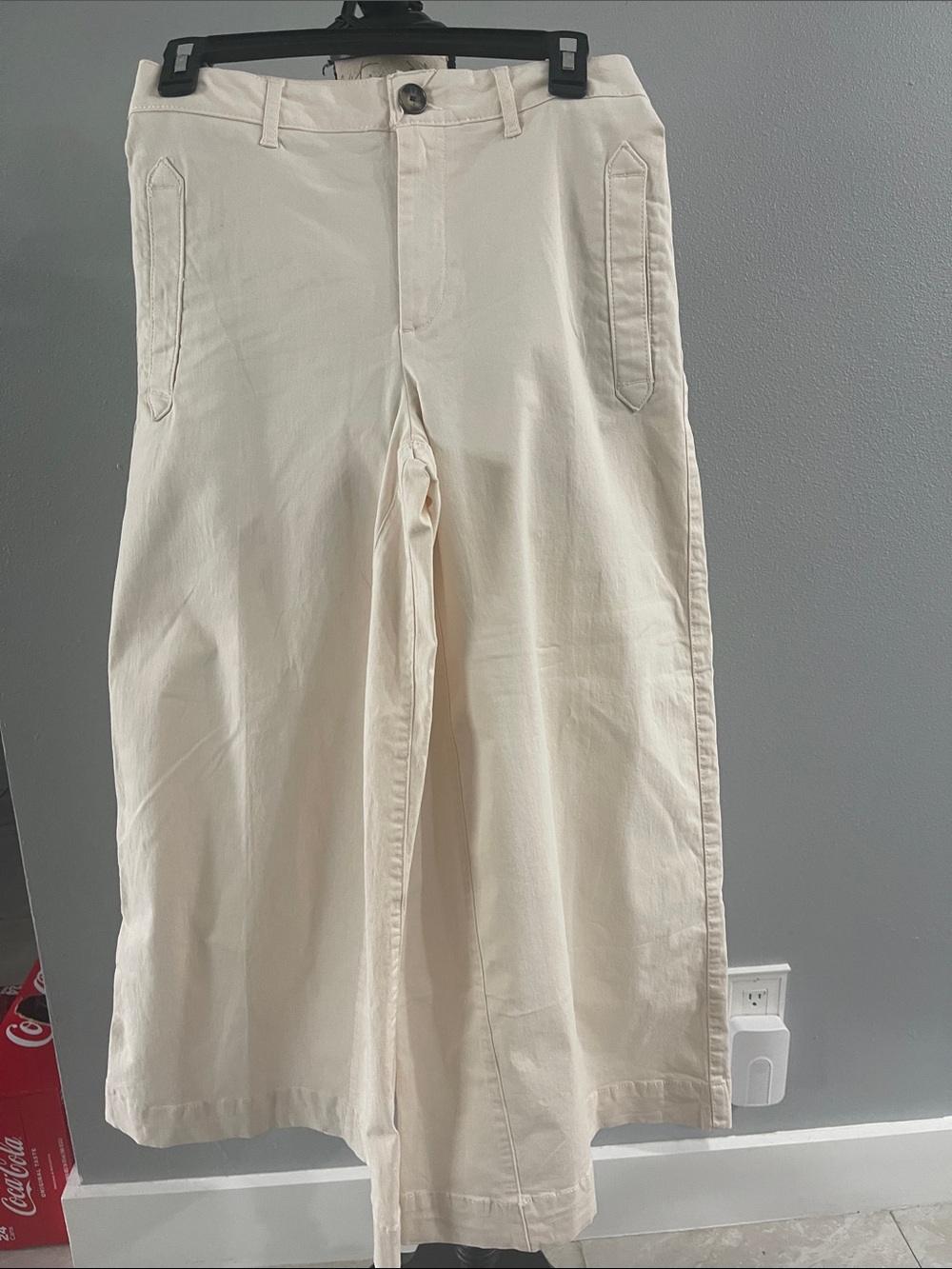 Maeve Casual Wide-Leg Shorts in Cream